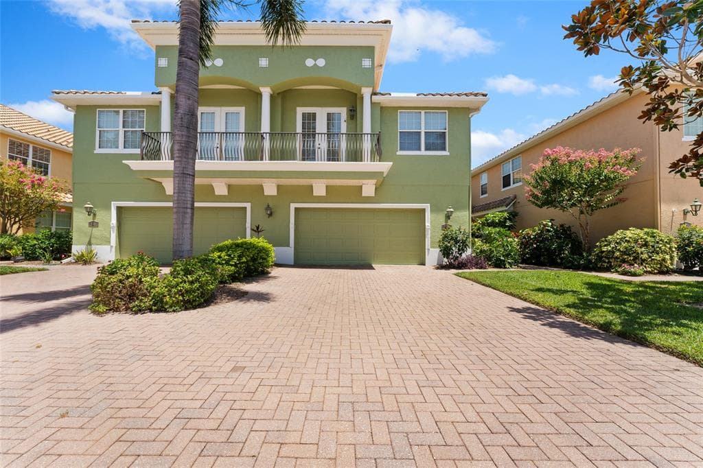 168 BANYAN BAY DRIVE
