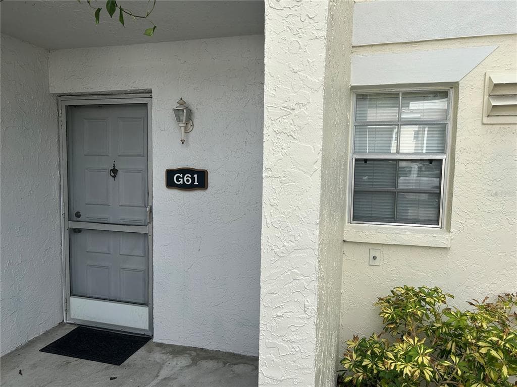 3815 N OAK DRIVE UNIT G61