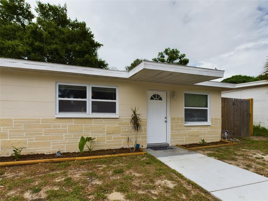 6709 CARNELIAN AVENUE NEW PORT RICHEY, FL 34653