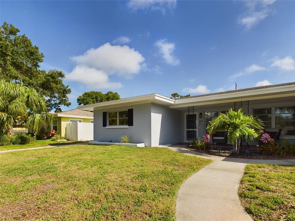 1020 COMMODORE STREET CLEARWATER, FL 33755
