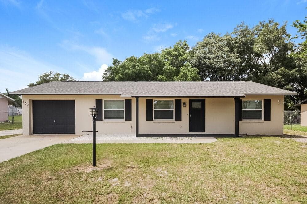 204 LILY PAD LANE EUSTIS, FL 32726