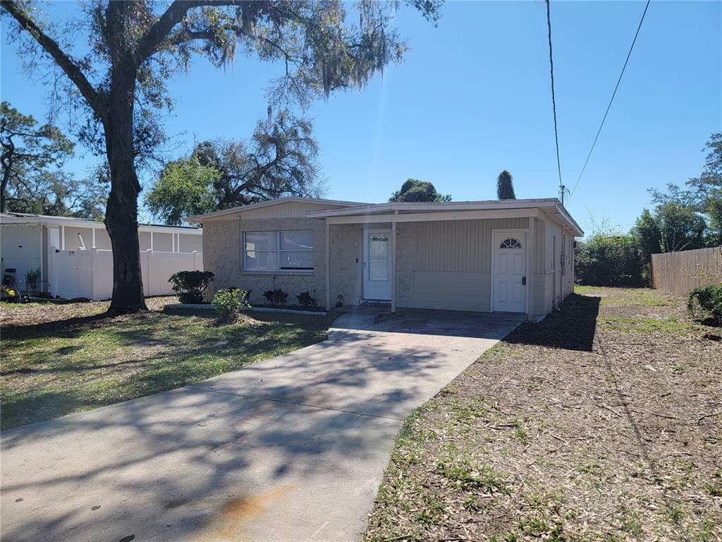 4305 E DELEUIL AVE TAMPA, FL 33610