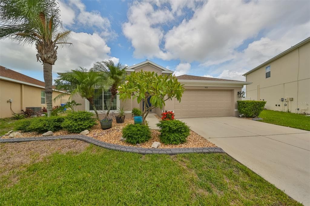 915 FERN LEAF DRIVE RUSKIN, FL 33570