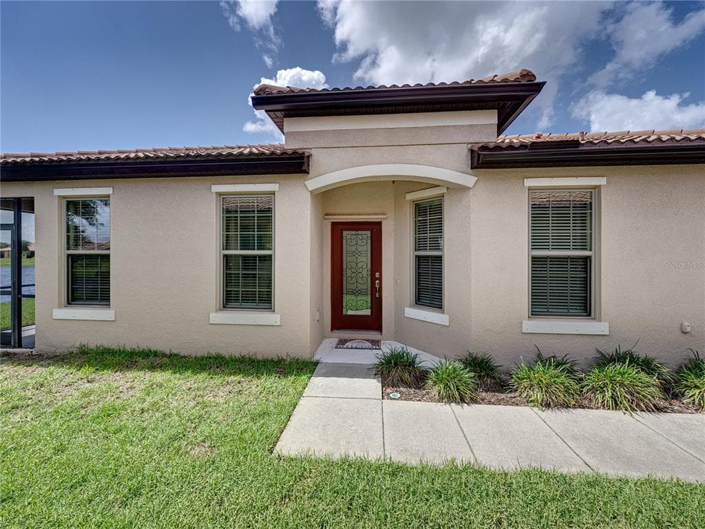 5482 SUNSET FALLS DRIVE APOLLO BEACH, FL 33572