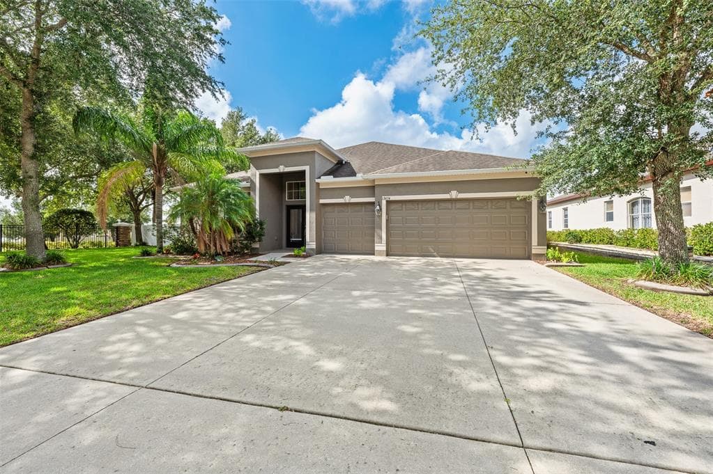 13654 HUNTERS POINT STREET SPRING HILL, FL 34609