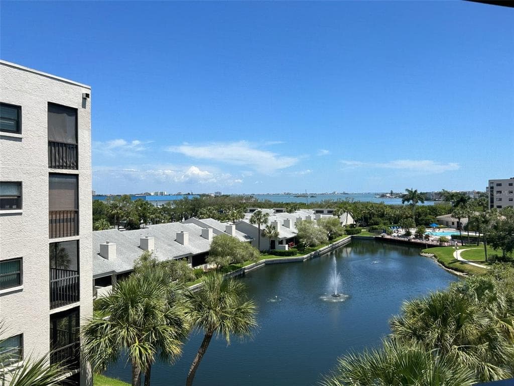 1320 PASADENA AVENUE S UNIT 501 SOUTH PASADENA, FL 33707