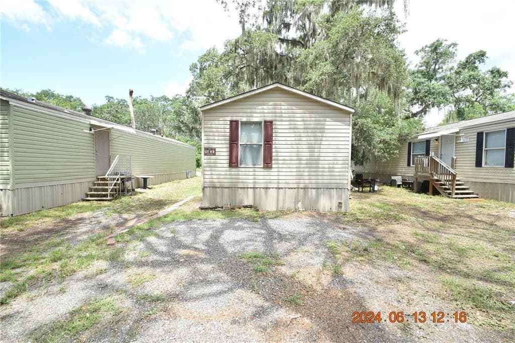7515 SYMMES ROAD UNIT 8 GIBSONTON, FL 33534