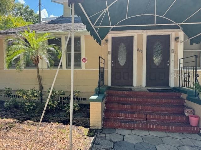 832 1ST STREET N ST PETERSBURG, FL 33701