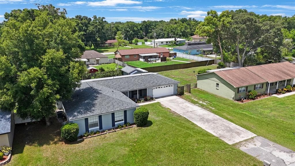 809 DEWOLF ROAD