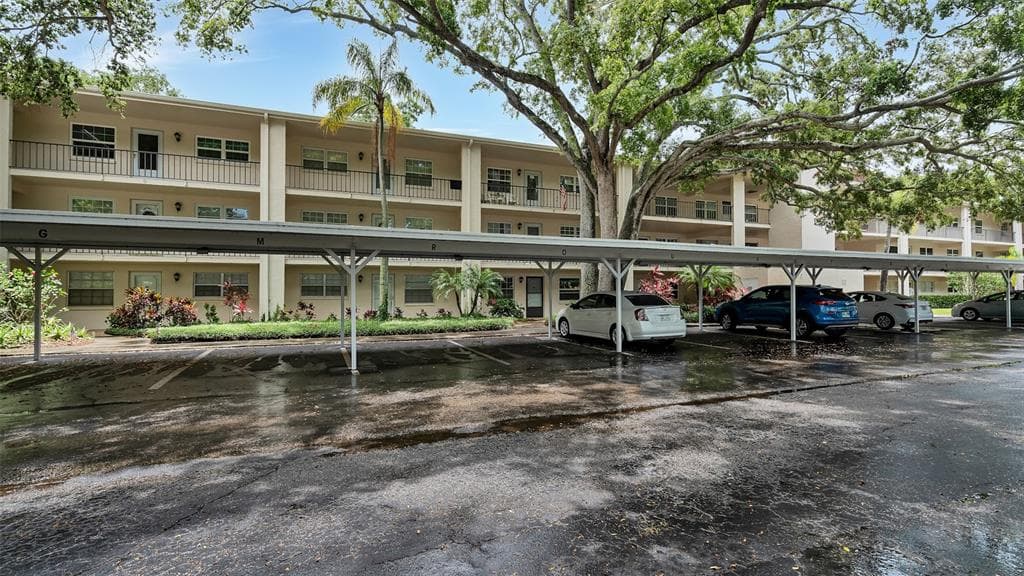 865 VIRGINIA COURT UNIT 306 DUNEDIN, FL 34698