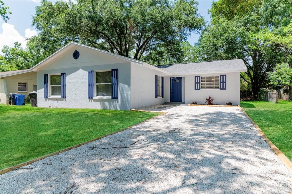3213 W LUTZ LAKE FERN ROAD