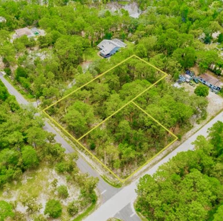 9064 MICHIGAN AVENUE WEEKI WACHEE, FL 34613