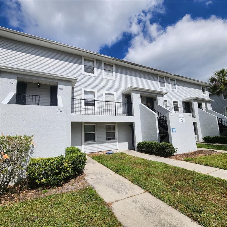 7141 E BANK DRIVE TAMPA, FL 33617