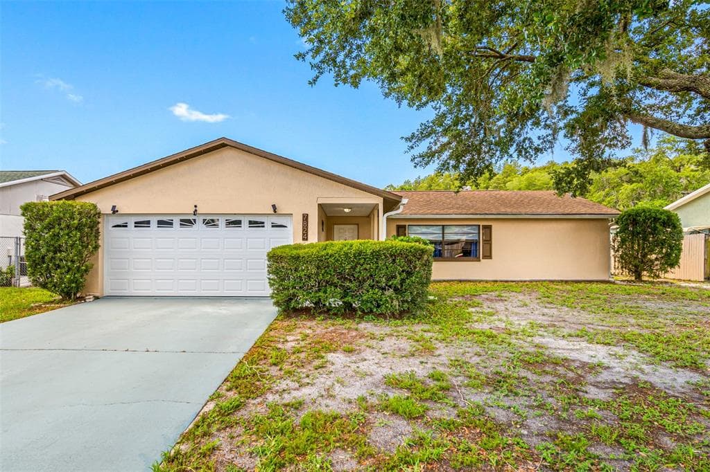 7824 LIGHTFOOT DRIVE NEW PORT RICHEY, FL 34653