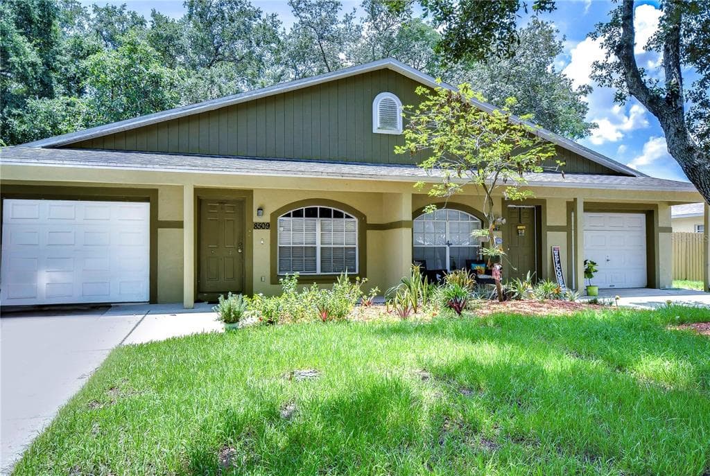 8509 N HYALEAH ROAD TAMPA, FL 33617