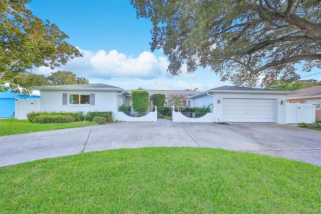 1668 JEFFORDS STREET CLEARWATER, FL 33756