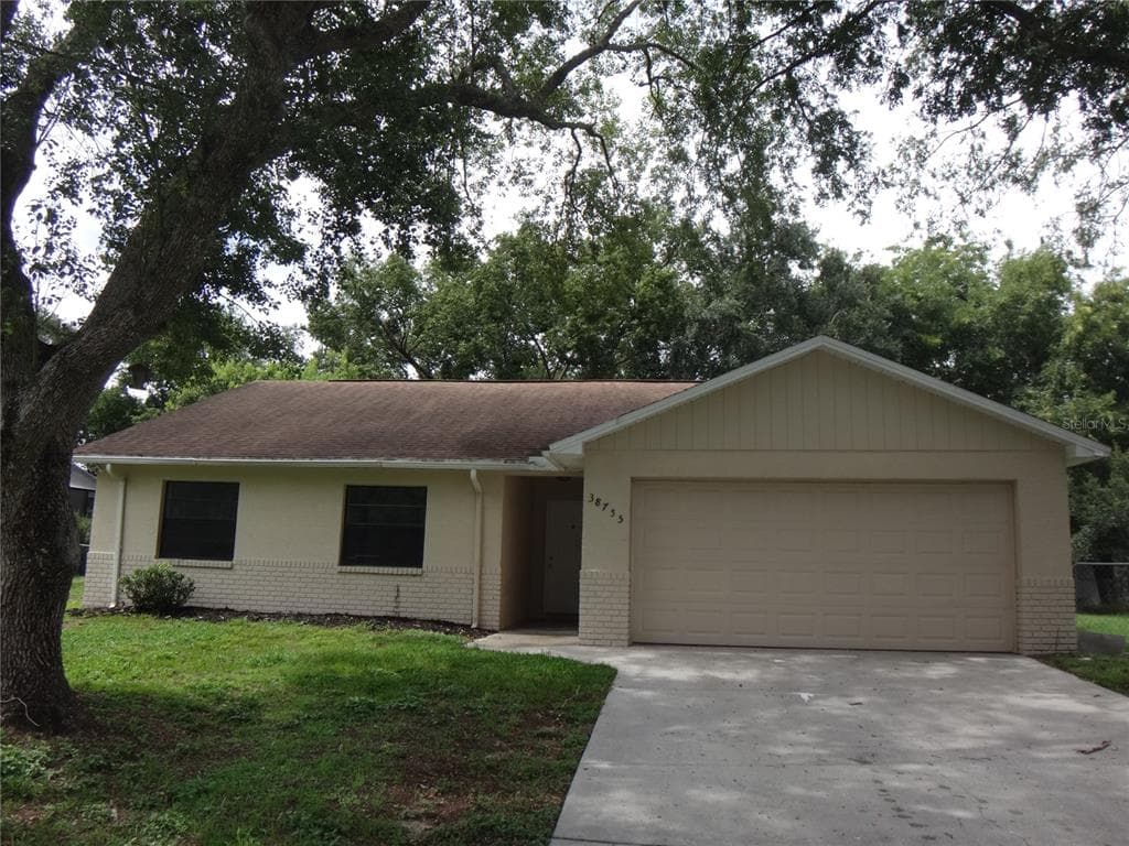 38755 PRETTY POND ROAD ZEPHYRHILLS, FL 33540
