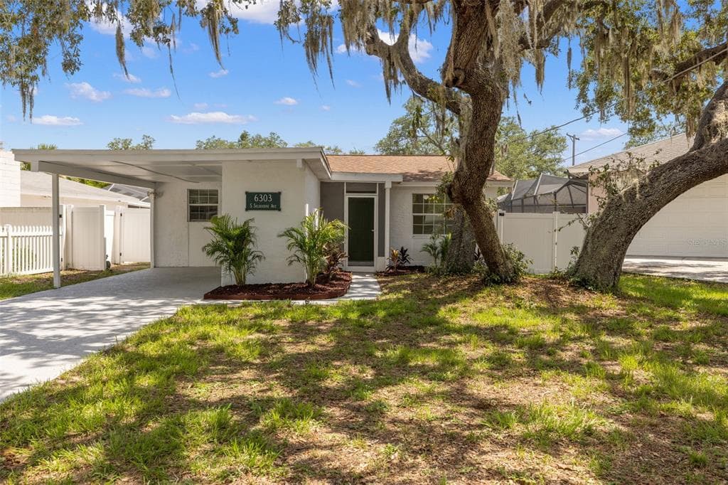 6303 S SELBOURNE AVENUE TAMPA, FL 33611