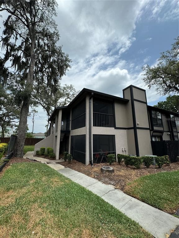 14733 NORWOOD OAKS DRIVE UNIT 203 TAMPA, FL 33613