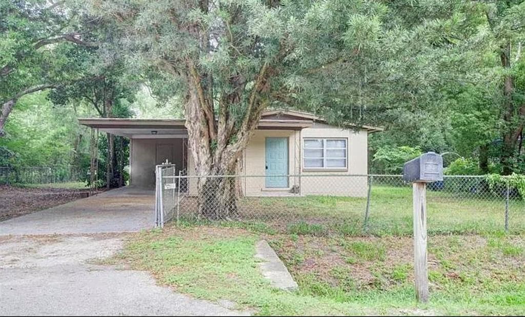 404 EAST AVENUE BROOKSVILLE, FL 34601