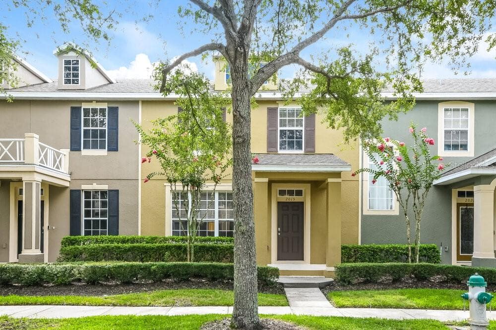 2015 SWEET BIRCH LANE ORLANDO, FL 32828