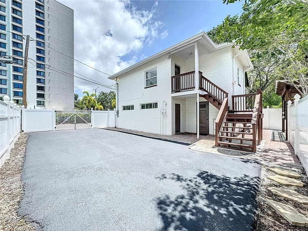 435 3RD AVENUE N ST PETERSBURG, FL 33701