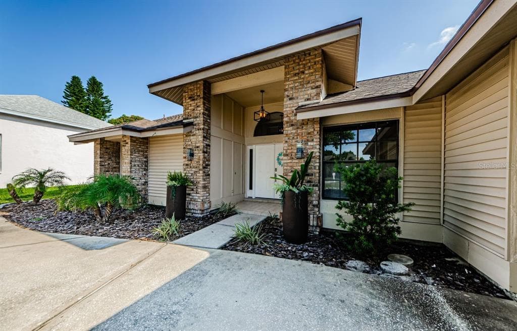 3122 SUMMERVALE DRIVE