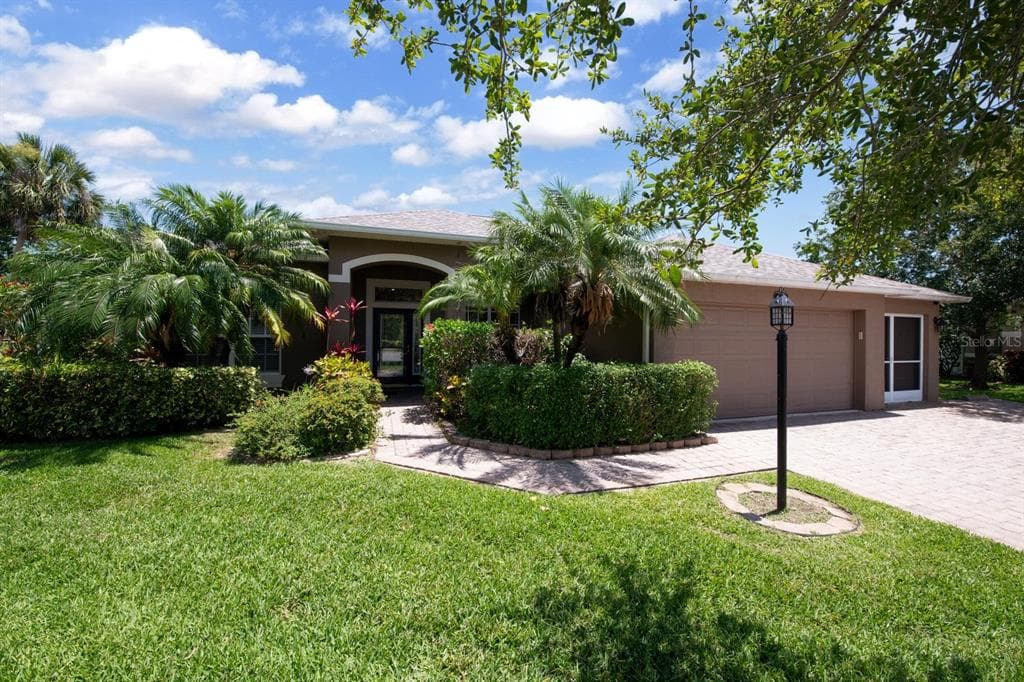 2346 E LYLEWOOD COURT MELBOURNE, FL 32904