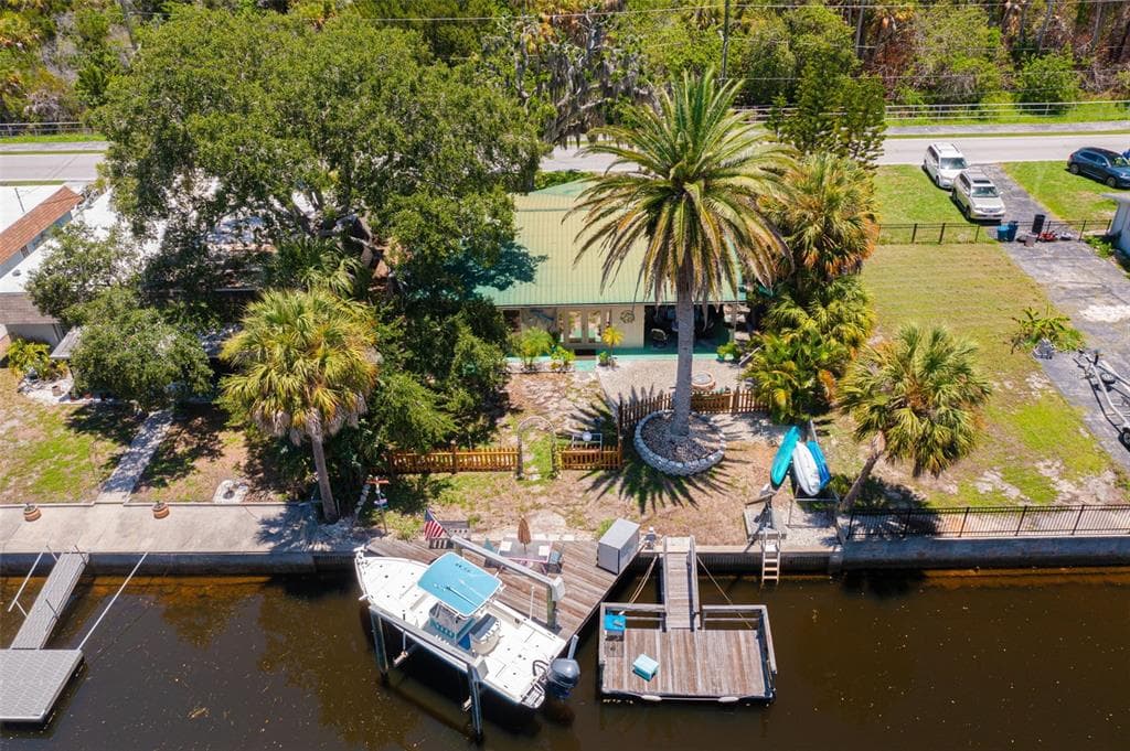 8633 OLD POST ROAD PORT RICHEY, FL 34668