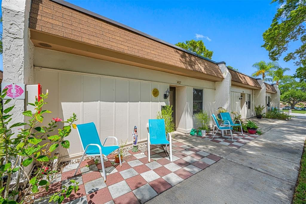 1467 MISSION HILLS BOULEVARD UNIT 61A CLEARWATER, FL 33759