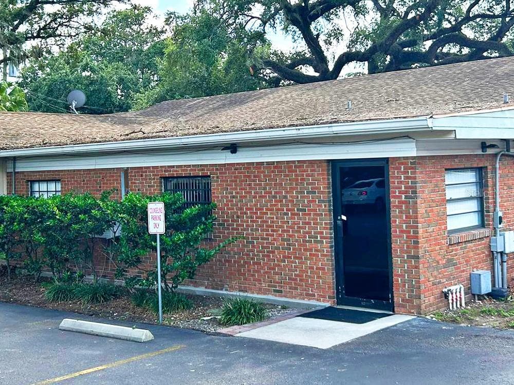 113 LITHIA PINECREST ROAD UNIT D BRANDON, FL 33511