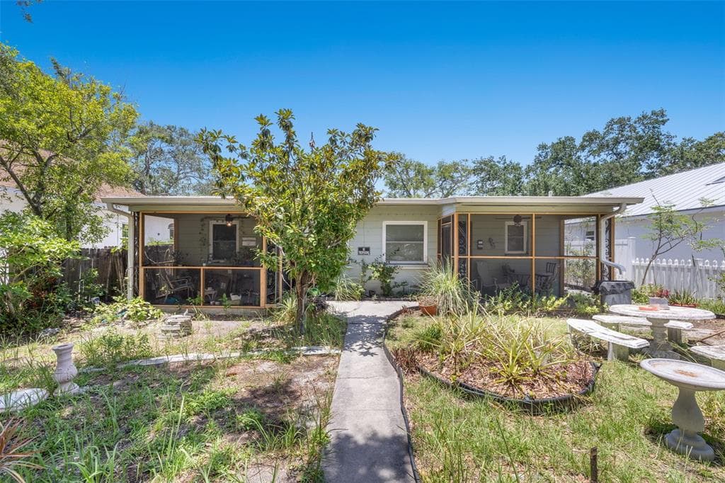 237 18TH AVENUE S ST PETERSBURG, FL 33705