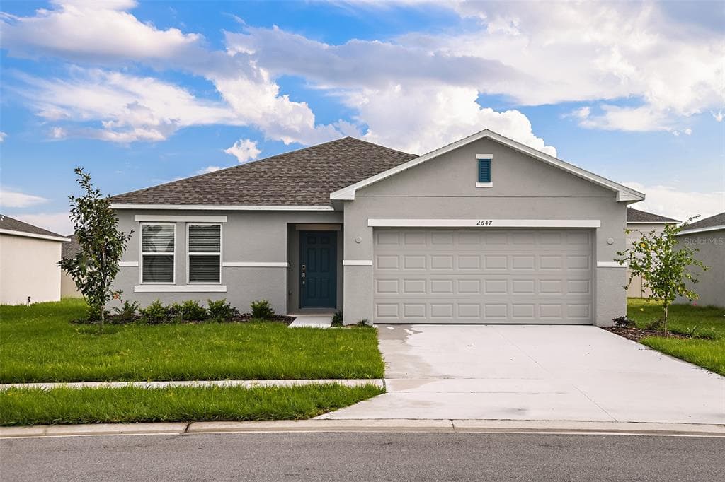 2647 FERNLEAF STREET AUBURNDALE, FL 33823