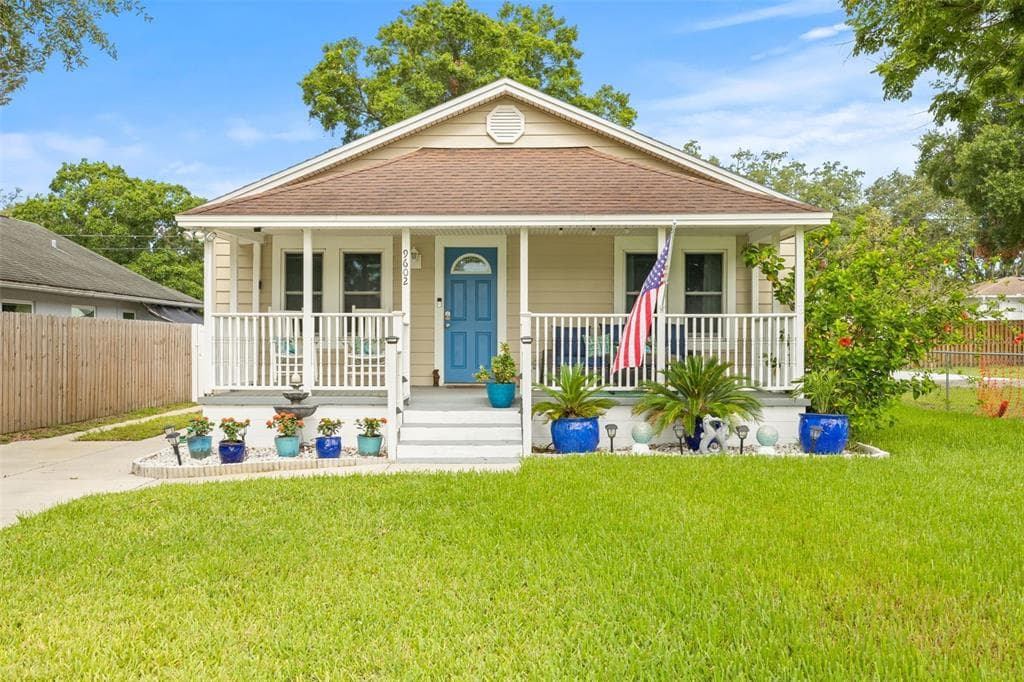 9602 N BOULEVARD TAMPA, FL 33612