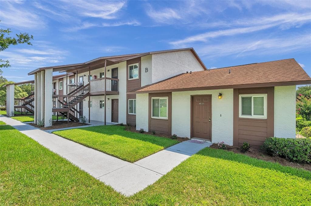 39132 COUNTY ROAD 54 UNIT 2088 ZEPHYRHILLS, FL 33542