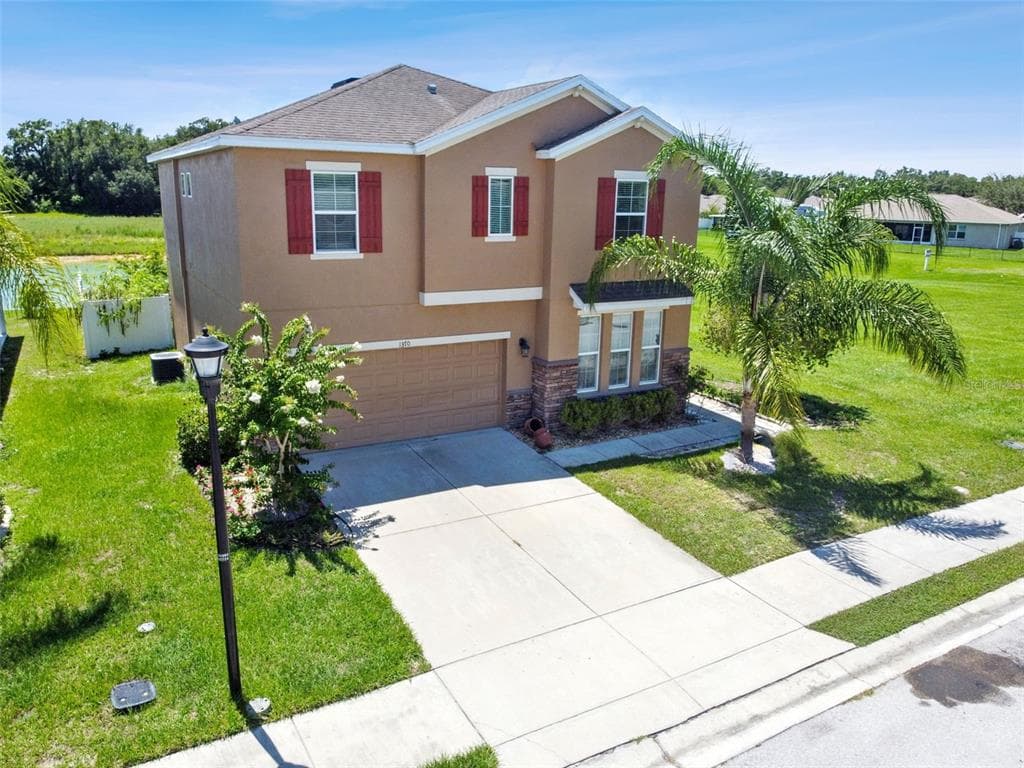1370 WINDWARD OAKS LOOP AUBURNDALE, FL 33823
