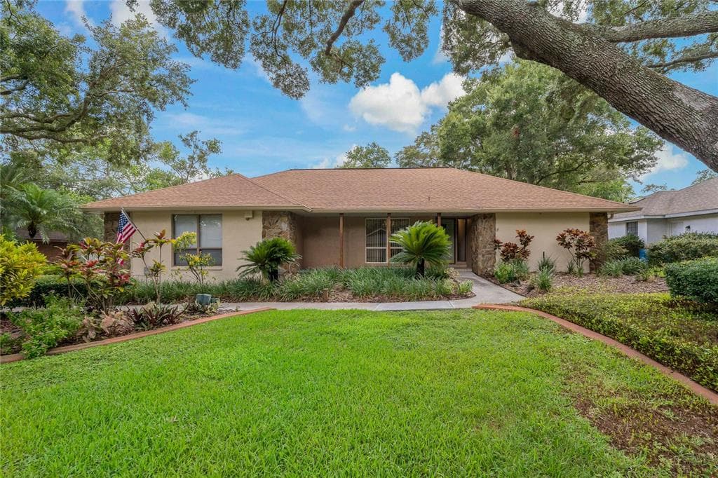 2614 MANOR OAK DRIVE VALRICO, FL 33596