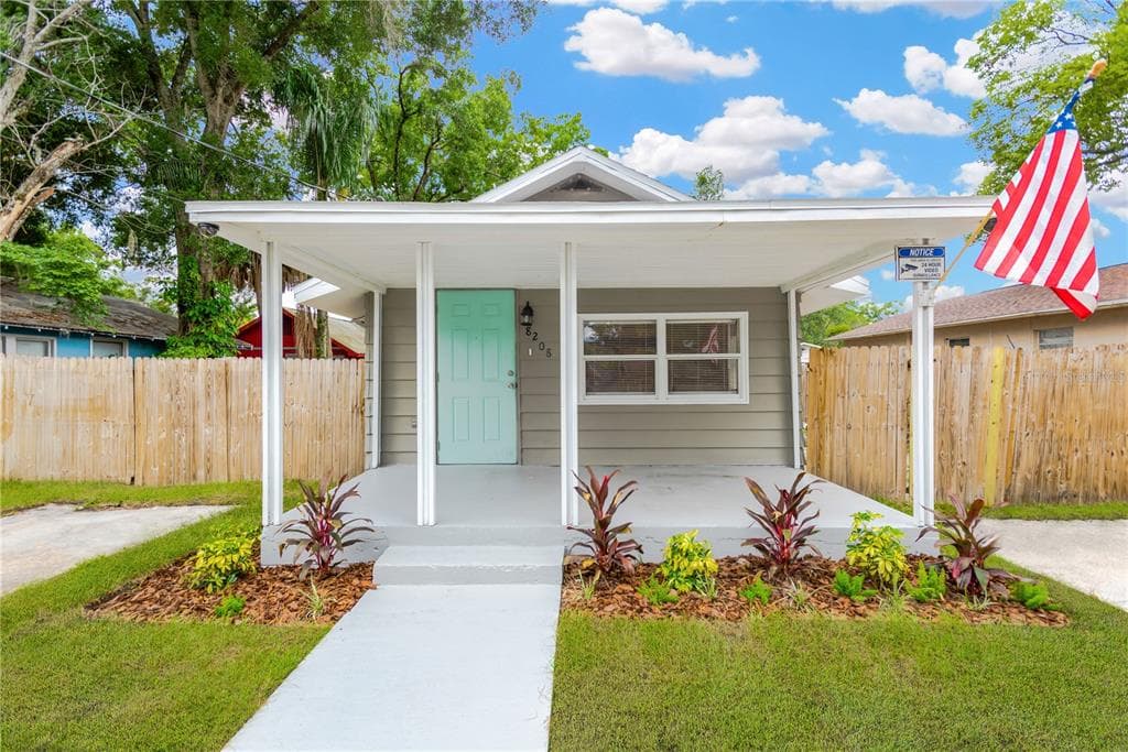 8208 N 12TH STREET TAMPA, FL 33604