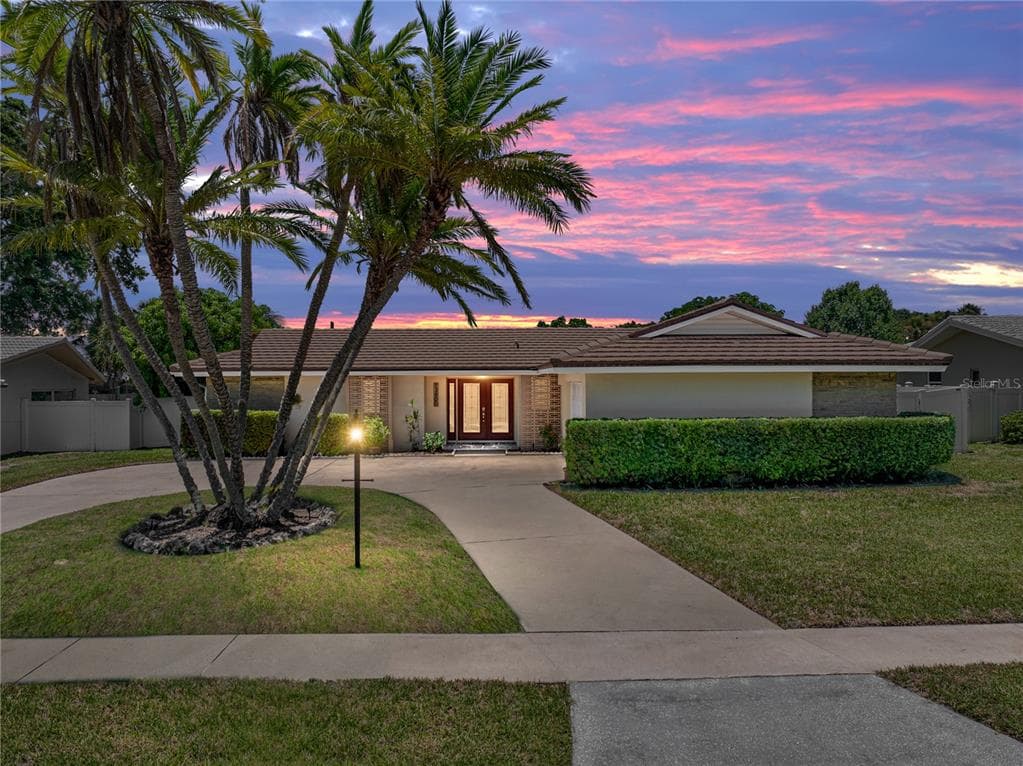 13900 JOYCE DRIVE LARGO, FL 33774