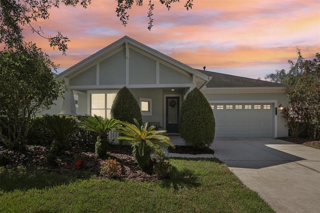 8119 HAMPTON LAKE DRIVE TAMPA, FL 33647