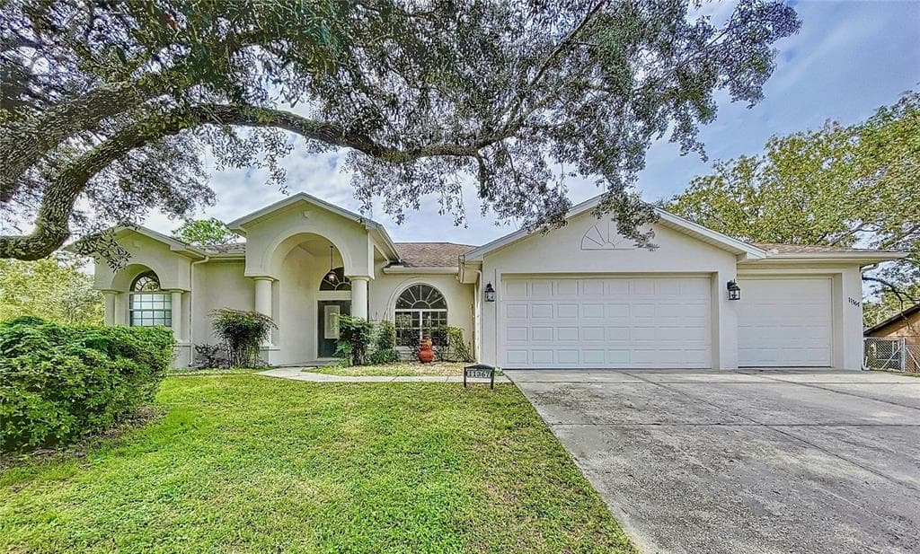 11367 LINNET ROAD WEEKI WACHEE, FL 34614