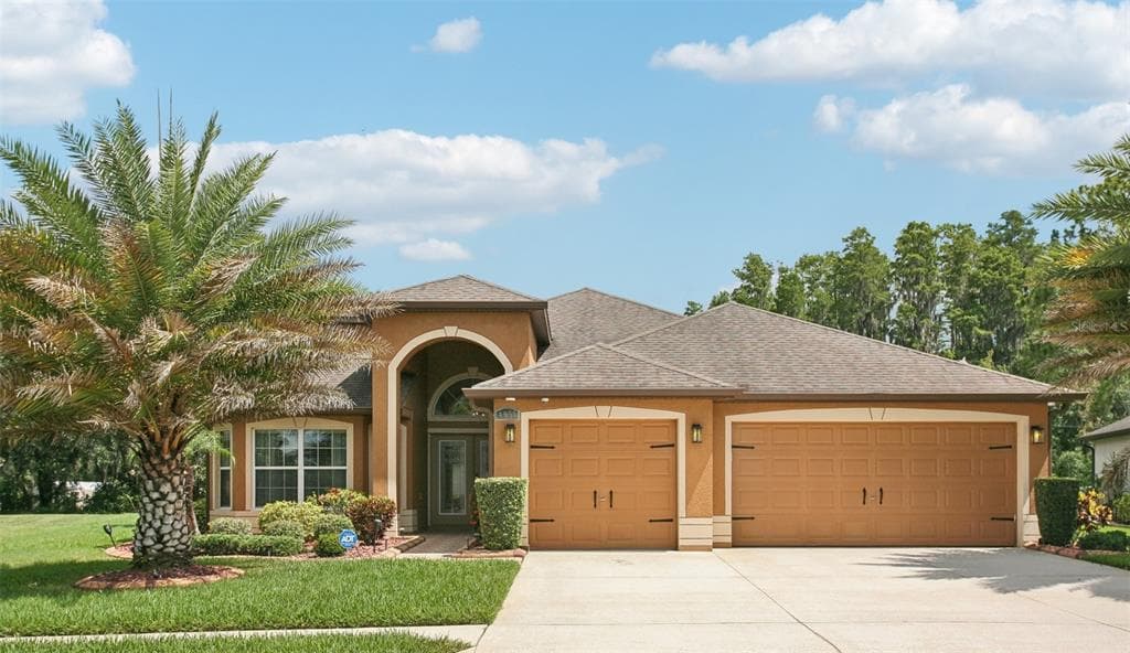 4857 DIAMONDS PALM LOOP WESLEY CHAPEL, FL 33543