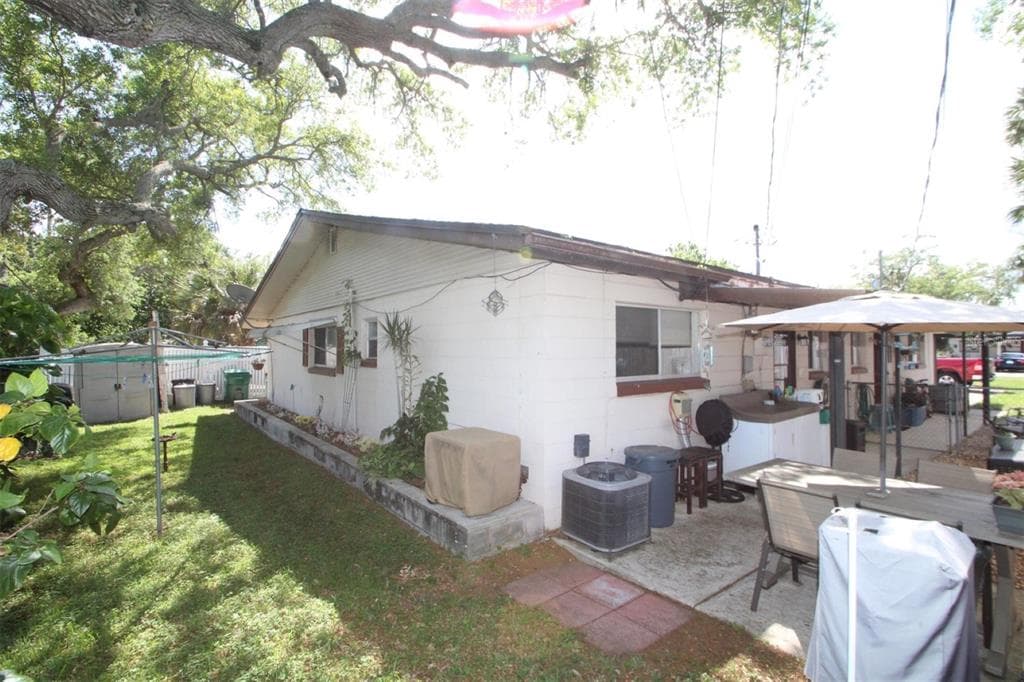 181 OAK AVENUE COCOA BEACH, FL 32931