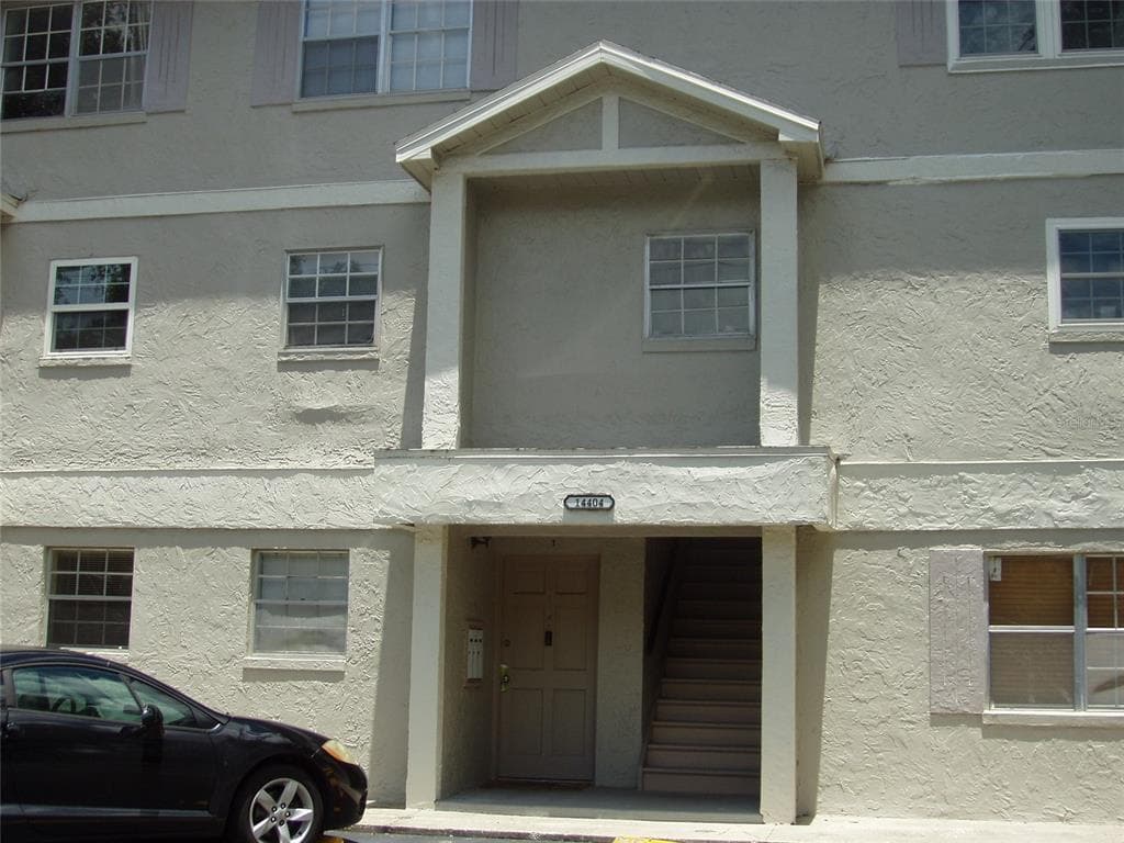 14404 REUTER STRASSE CIRCLE UNIT 222 TAMPA, FL 33613