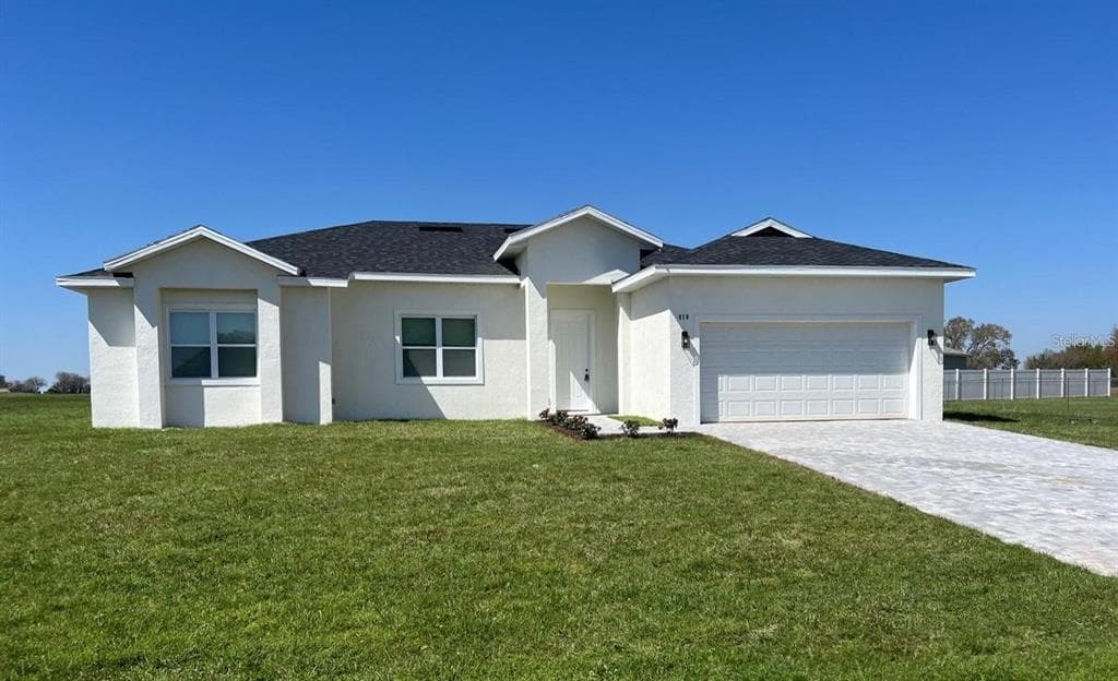 916 DOGWOOD CIRCLE SEBRING, FL 33876
