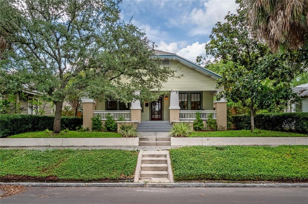 5207 N SUWANEE AVENUE TAMPA, FL 33603