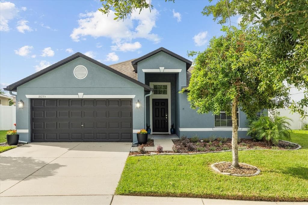 18295 ROSSENDALE COURT LAND O LAKES, FL 34638