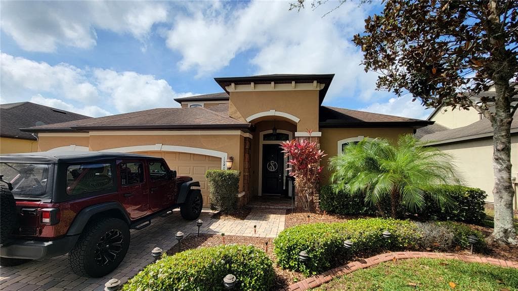 19404 SWEET GRASS WAY LUTZ, FL 33558
