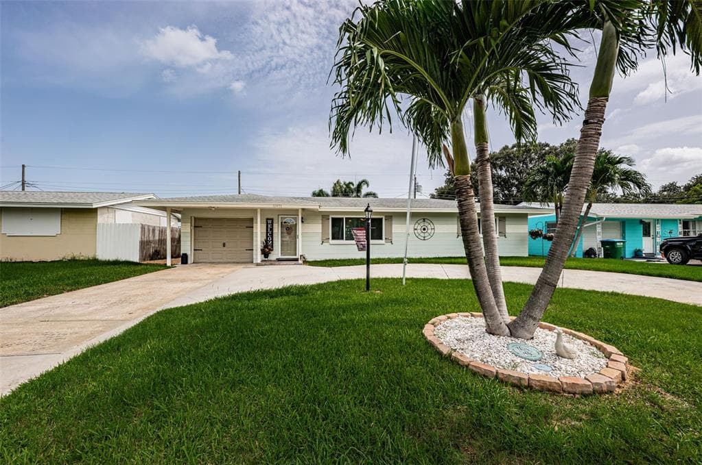 11971 79TH AVENUE SEMINOLE, FL 33772