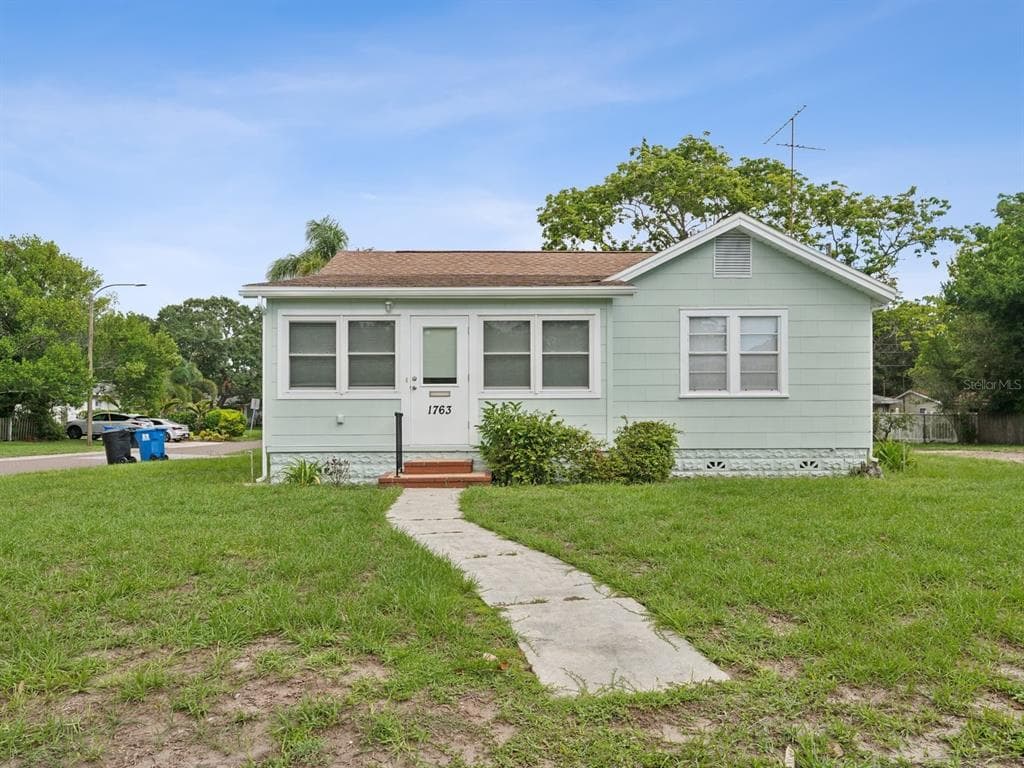 1763 25TH AVENUE N ST PETERSBURG, FL 33713